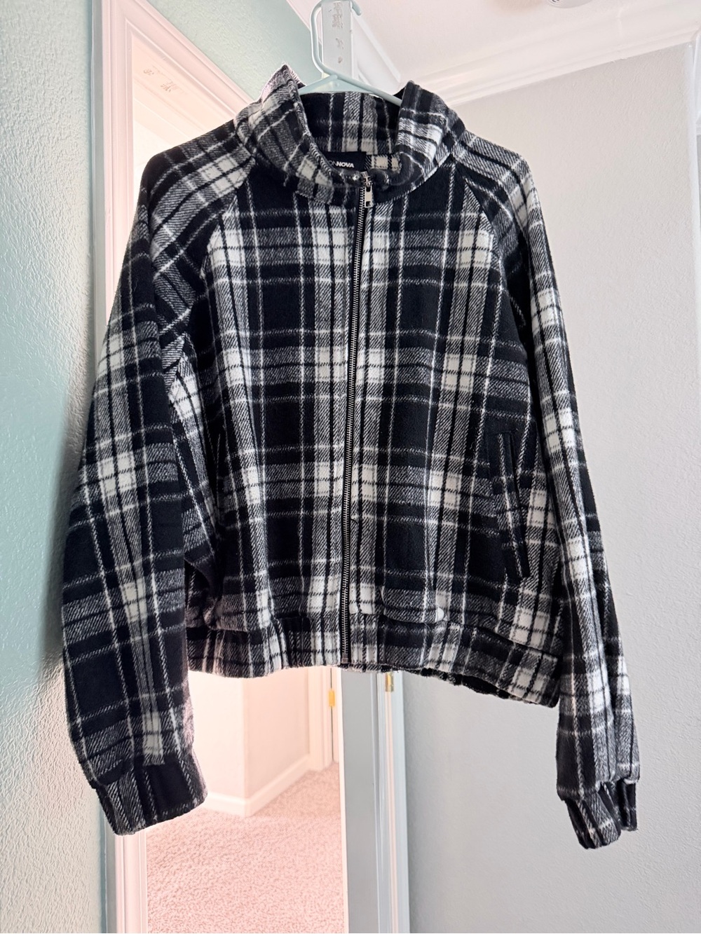 Fashion Nova Black & White Plaid Oversized Zip-Up Jacket – XL 🖤🤍